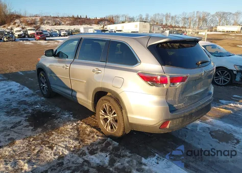 2016 Toyota Highlander Xle V6 из США, поврежденный, VIN 5TDJKRFH2GS307399